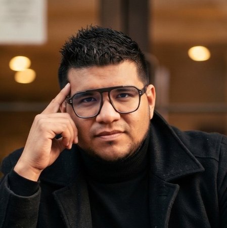 Dr. Víctor Manuel Almaraz Valle